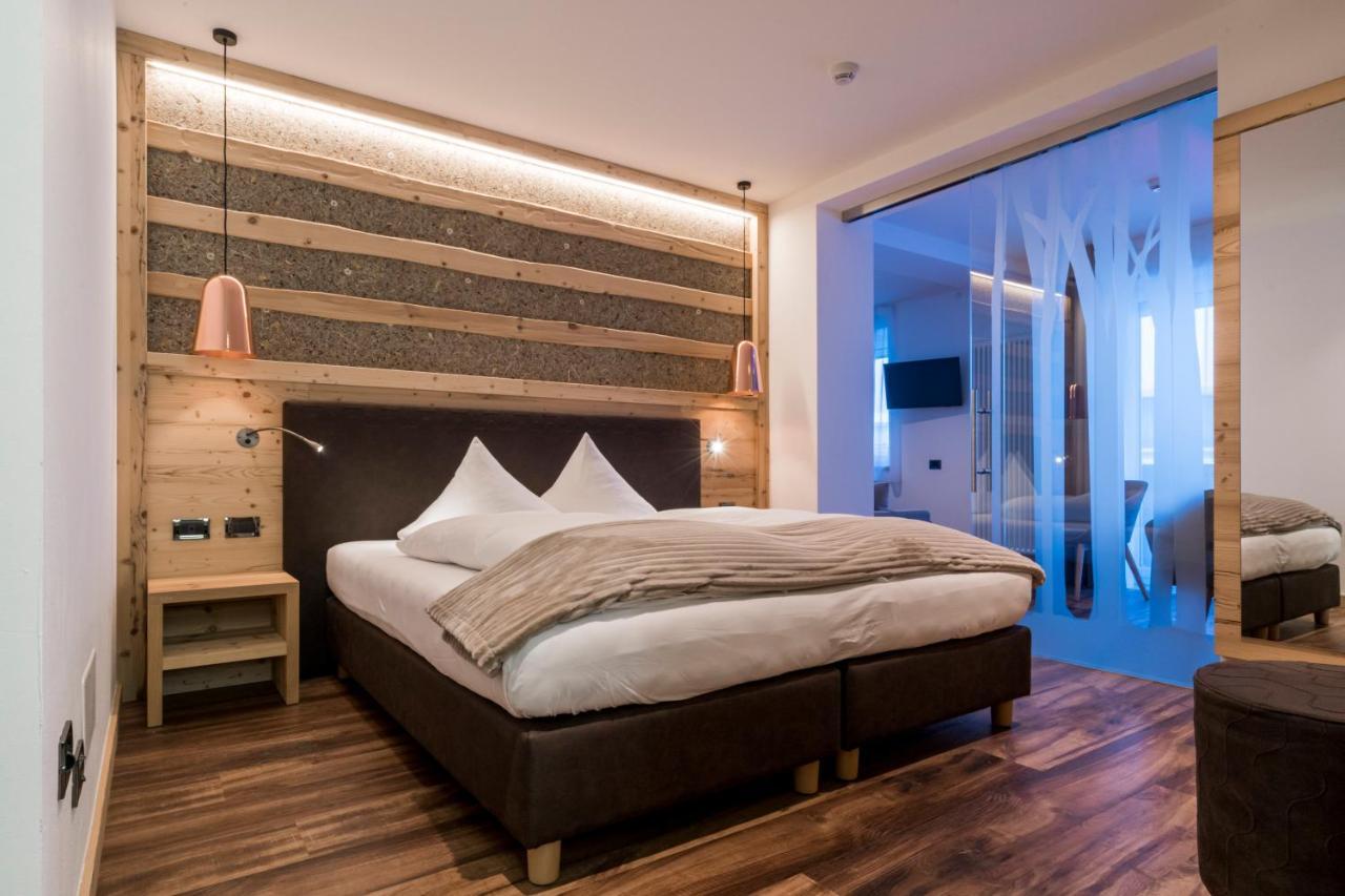 Hotel Astoria كنازاي المظهر الخارجي الصورة