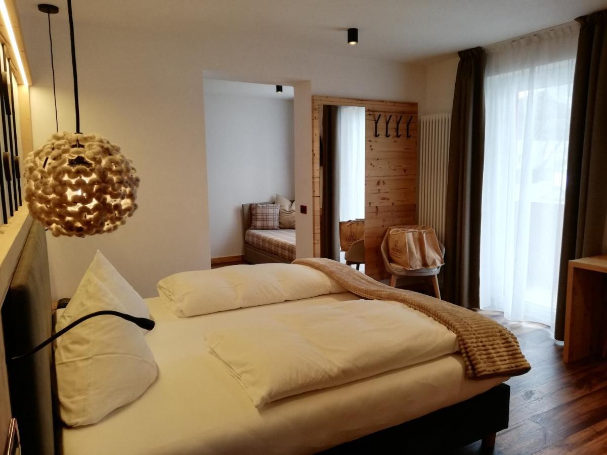 Hotel Astoria كنازاي المظهر الخارجي الصورة