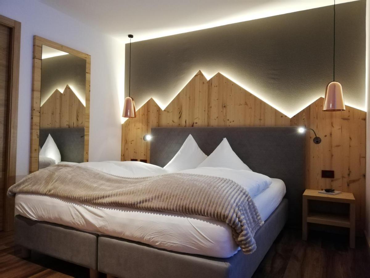 Hotel Astoria كنازاي المظهر الخارجي الصورة
